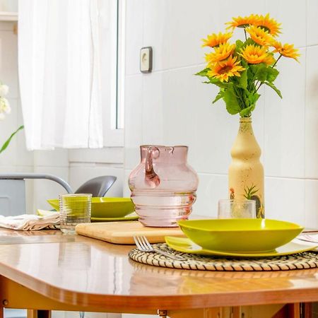 Acogedor Apartamento En El Corazon De Pamplona Bagian luar foto