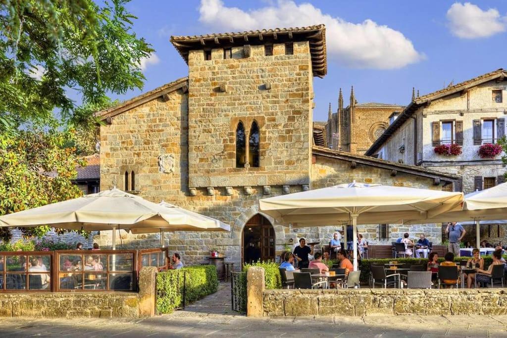 Acogedor Apartamento En El Corazon De Pamplona Bagian luar foto