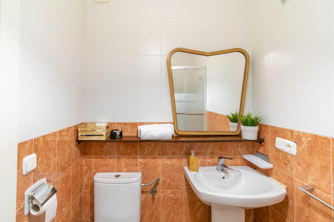 Acogedor Apartamento En El Corazon De Pamplona Bagian luar foto