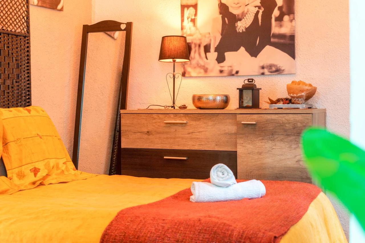 Acogedor Apartamento En El Corazon De Pamplona Bagian luar foto