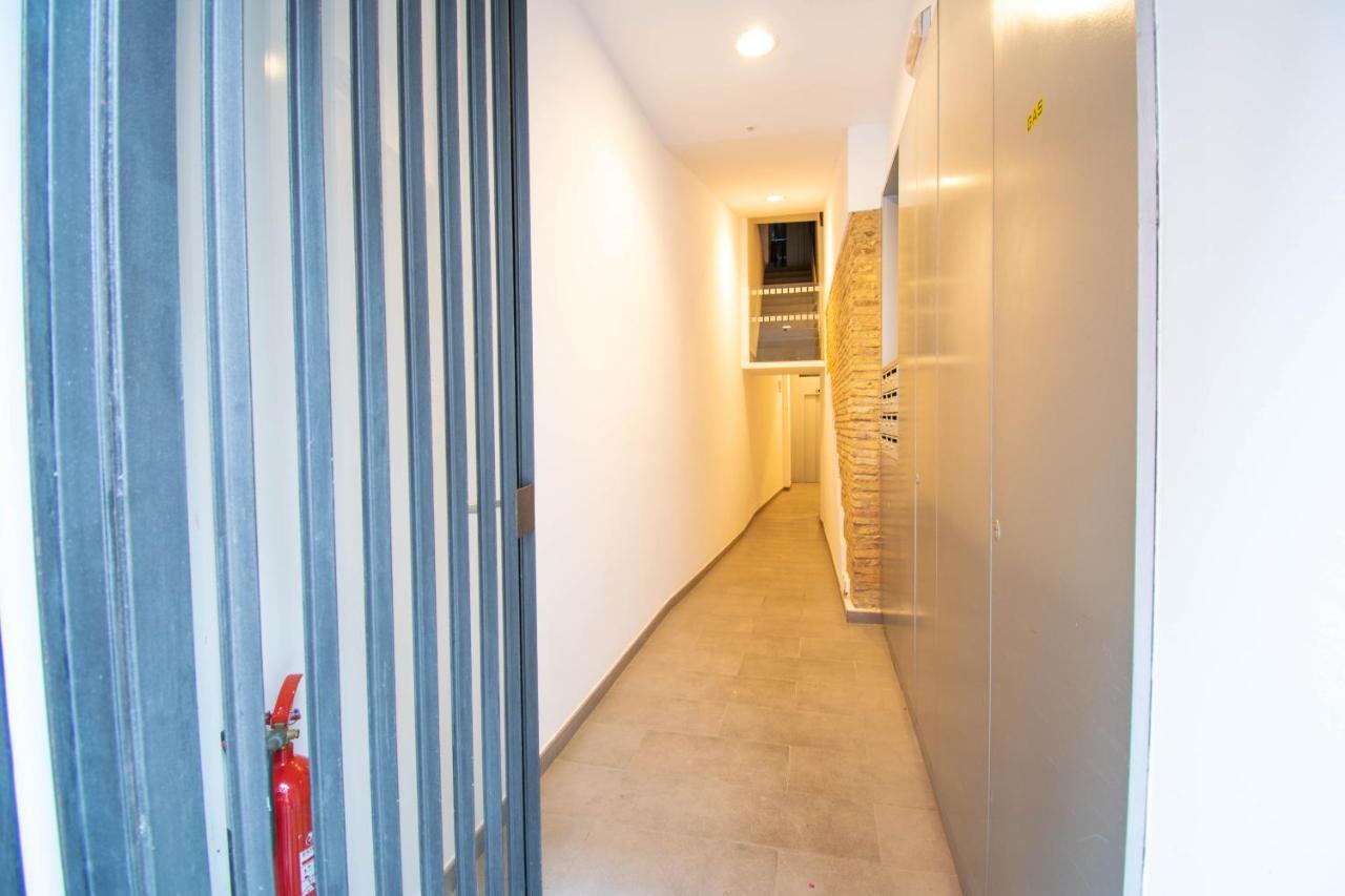 Acogedor Apartamento En El Corazon De Pamplona Bagian luar foto
