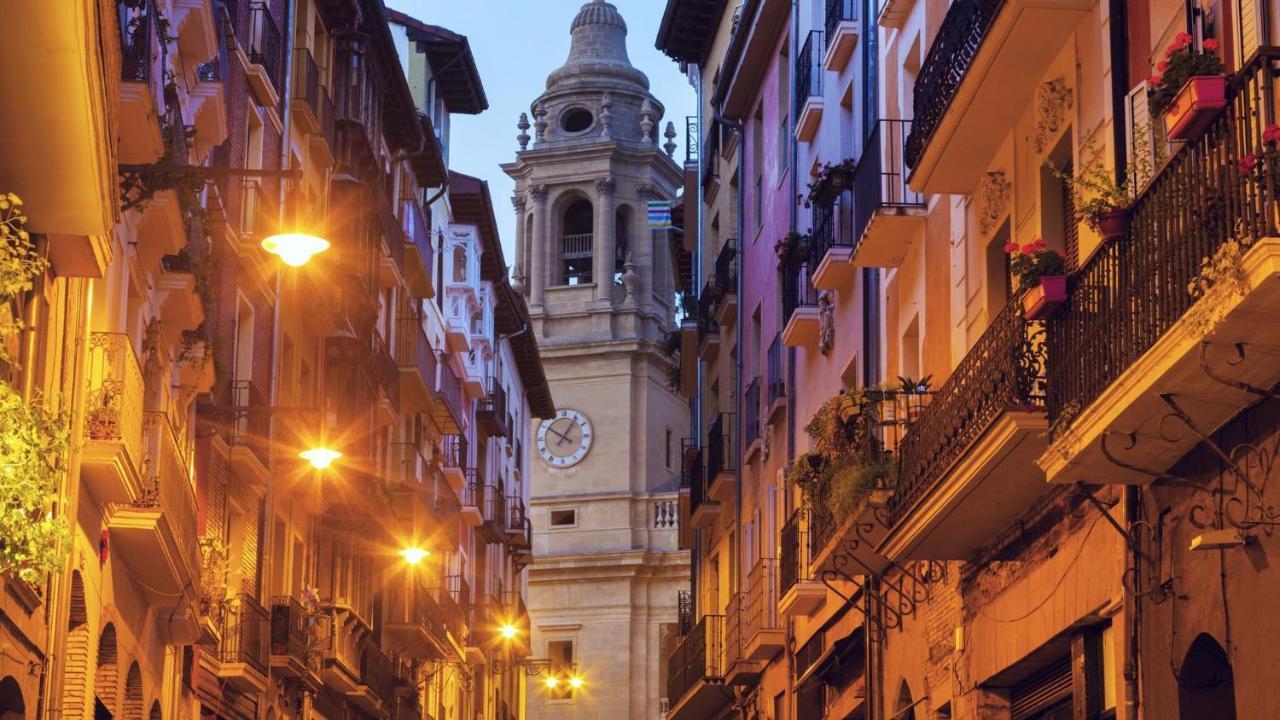 Acogedor Apartamento En El Corazon De Pamplona Bagian luar foto